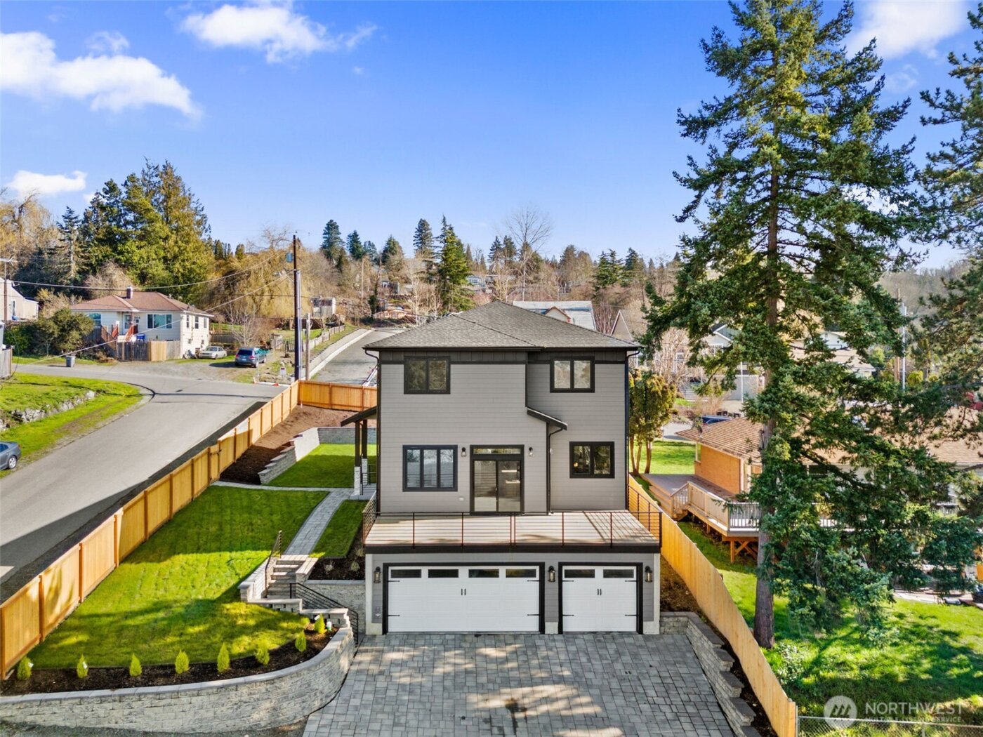 437 Hazel Avenue N, Kent, WA 98030