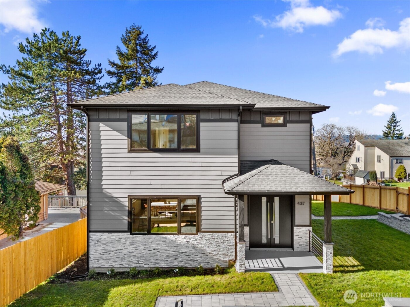 437 Hazel Avenue N, Kent, WA 98030