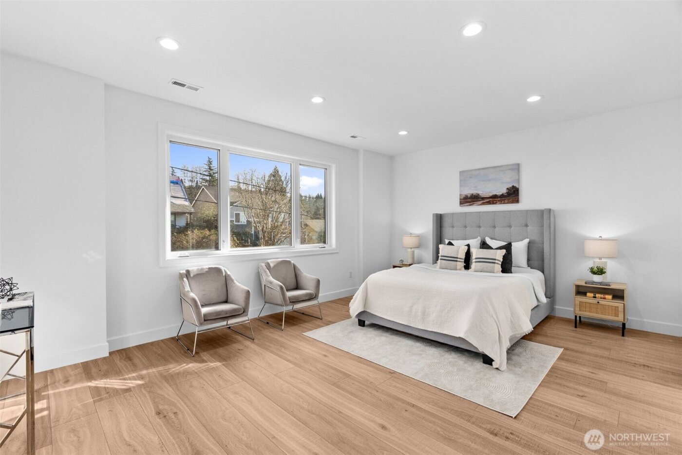 437 Hazel Avenue N, Kent, WA 98030