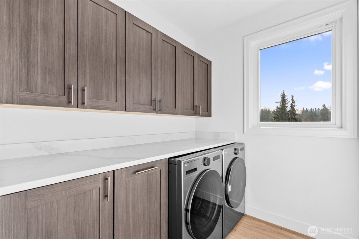 437 Hazel Avenue N, Kent, WA 98030