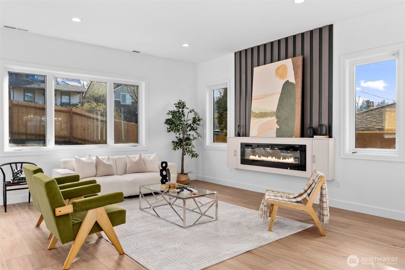 437 Hazel Avenue N, Kent, WA 98030