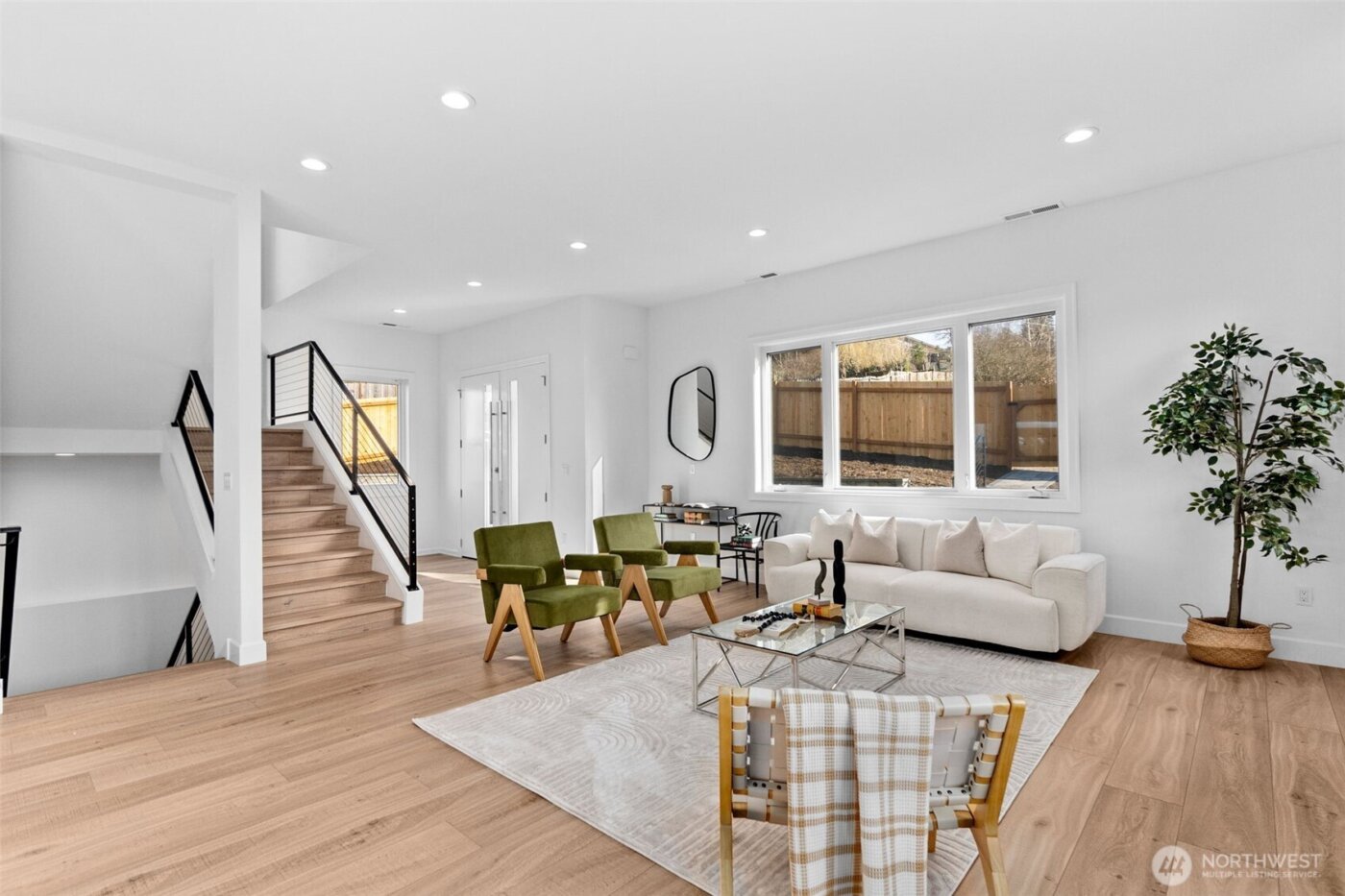 437 Hazel Avenue N, Kent, WA 98030