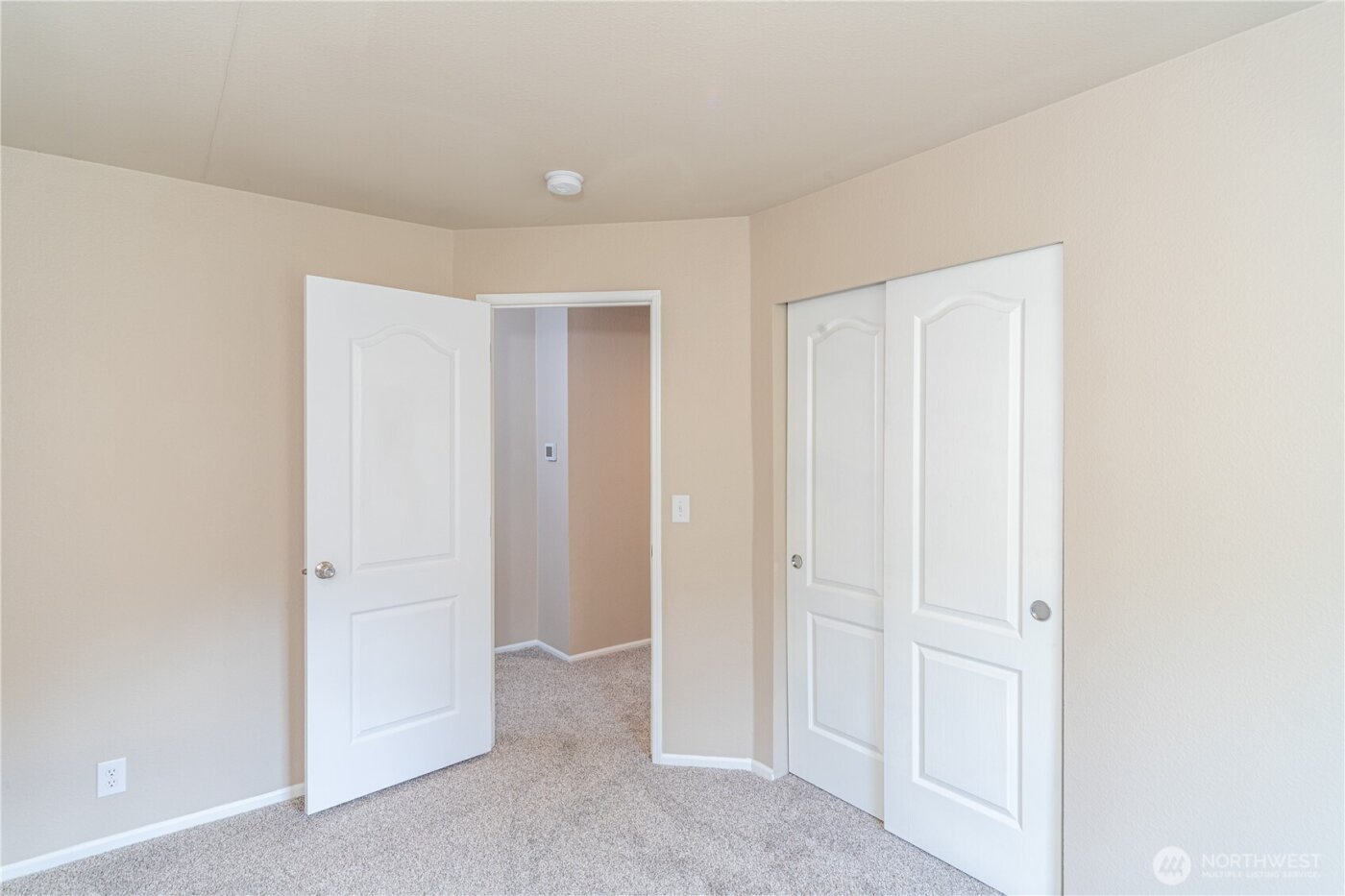 32 N Victory Avenue , Port Townsend, WA 98368