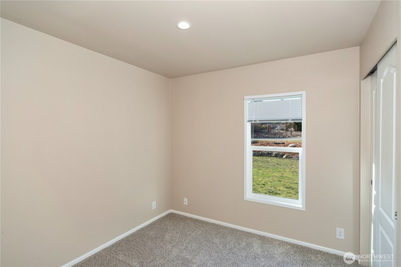 32 N Victory Avenue , Port Townsend, WA 98368