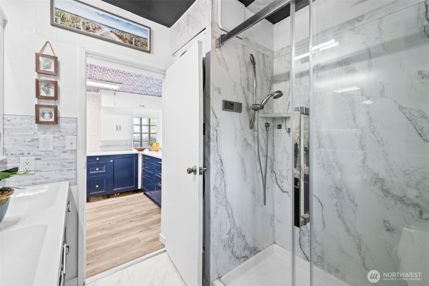 303 Puyallup Street , Steilacoom, WA 98388