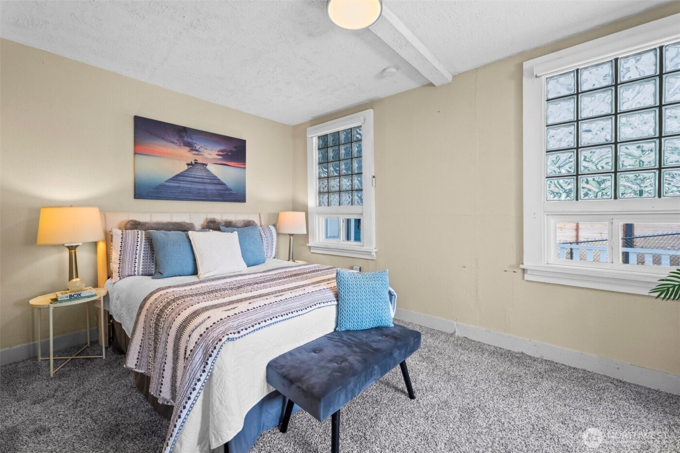 303 Puyallup Street , Steilacoom, WA 98388