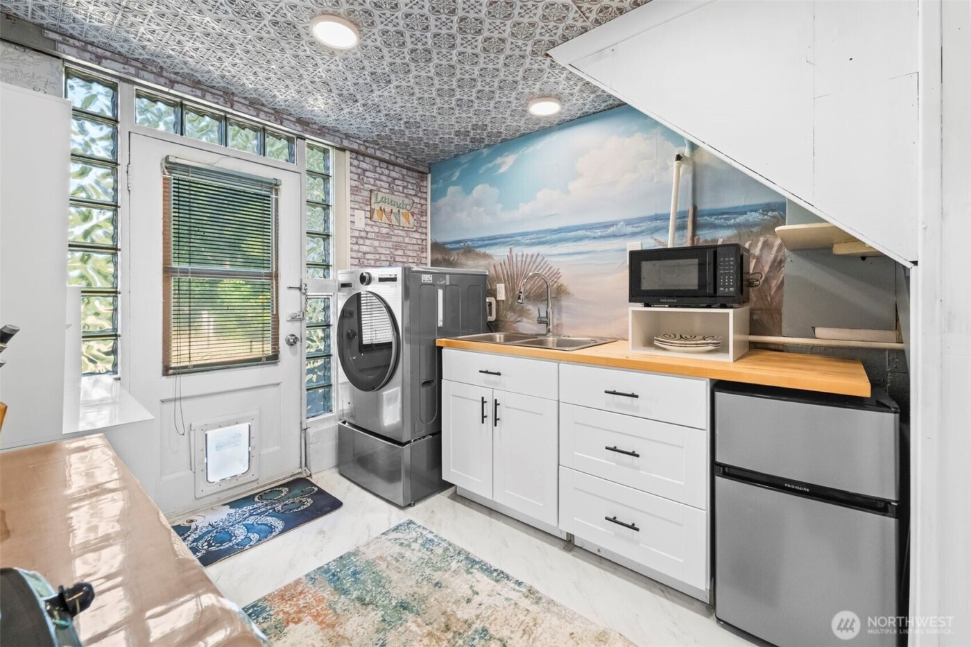 303 Puyallup Street , Steilacoom, WA 98388