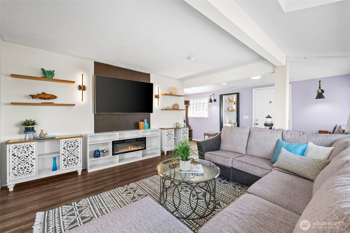 303 Puyallup Street , Steilacoom, WA 98388