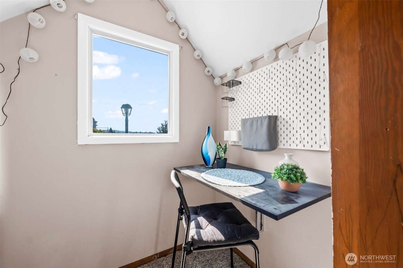 303 Puyallup Street , Steilacoom, WA 98388