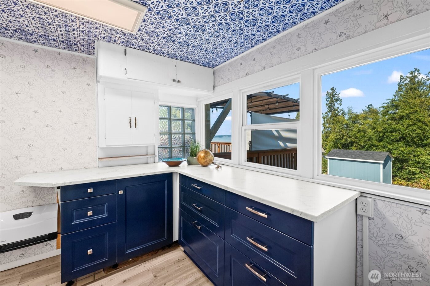 303 Puyallup Street , Steilacoom, WA 98388