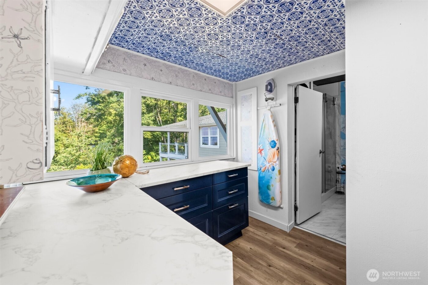 303 Puyallup Street , Steilacoom, WA 98388