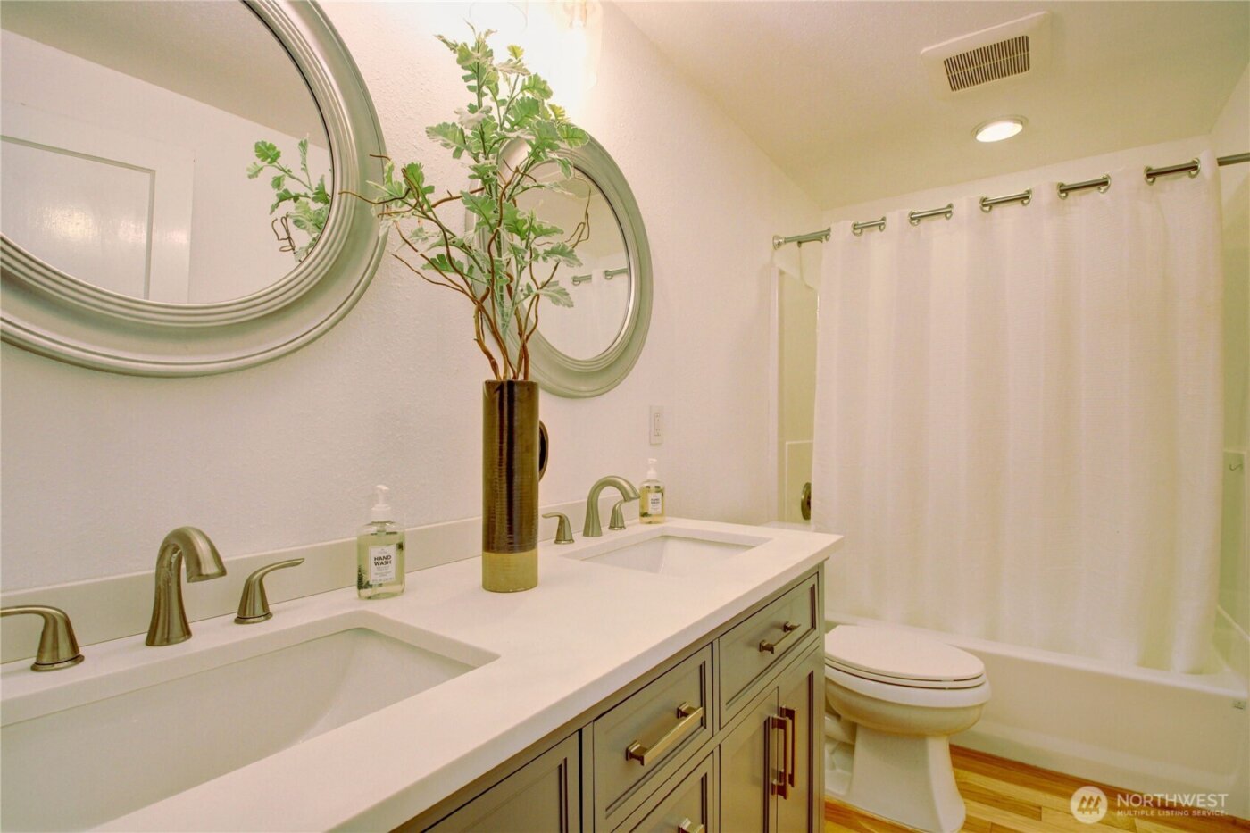 18122 Best Road , Mount Vernon, WA 98273