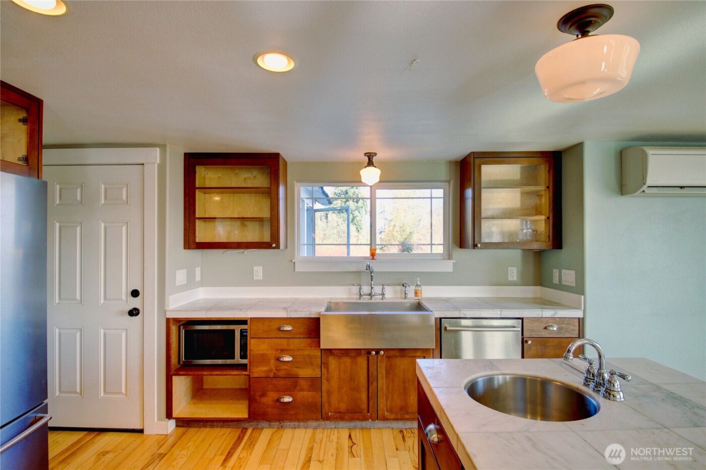 18122 Best Road , Mount Vernon, WA 98273