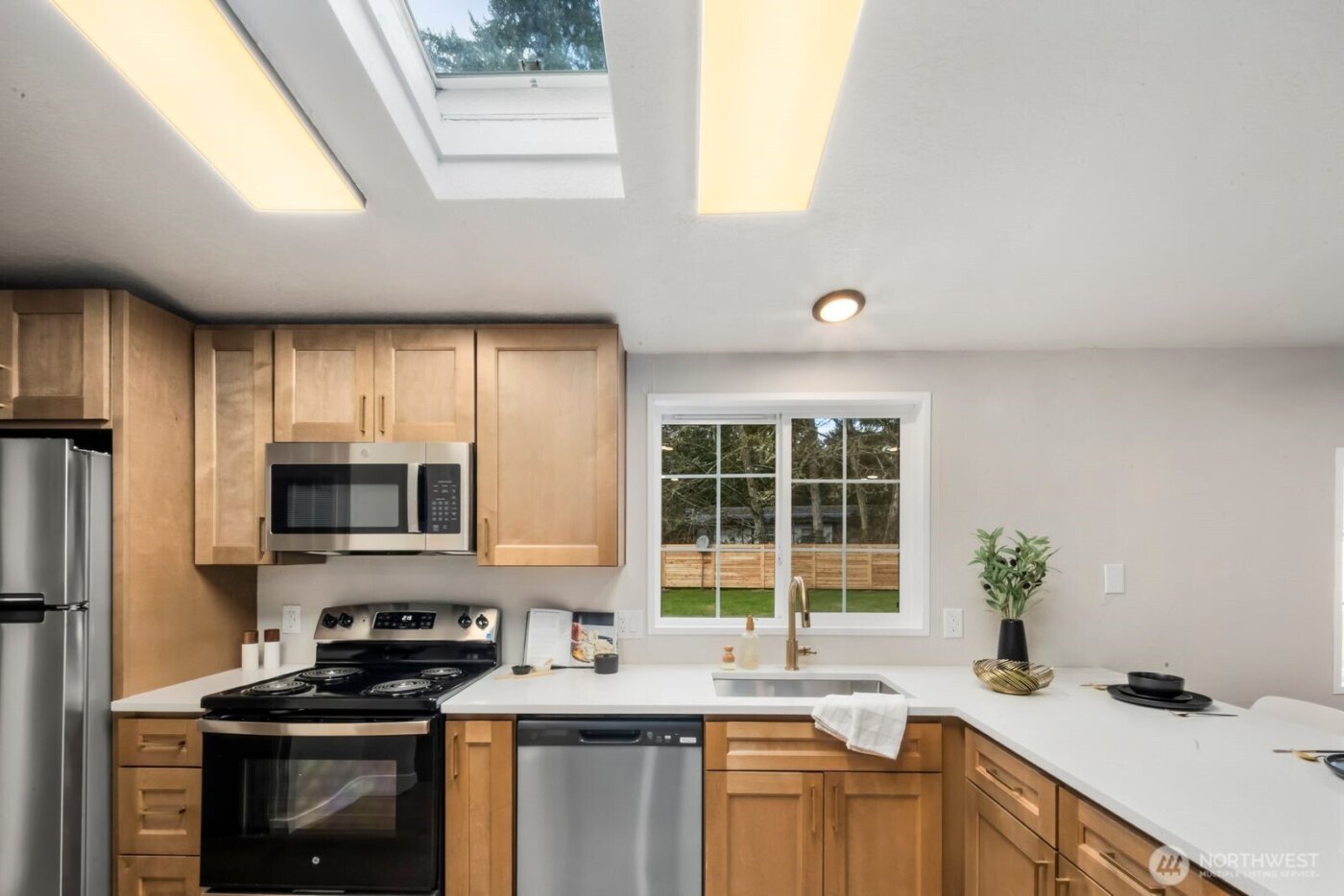 1810 193rd Avenue SW, Lakebay, WA 98349-9423