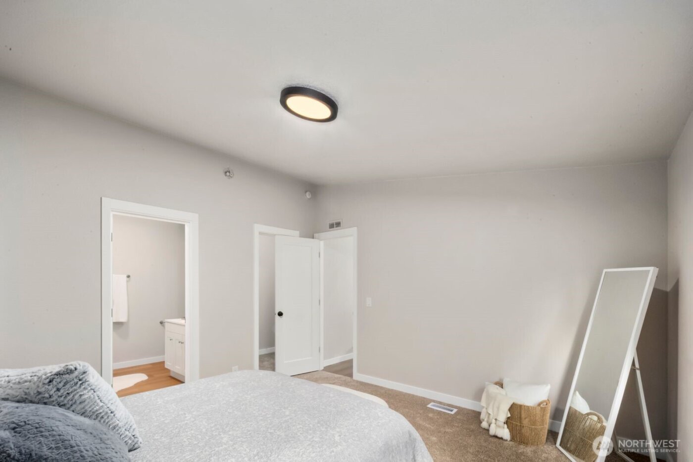 1810 193rd Avenue SW, Lakebay, WA 98349-9423