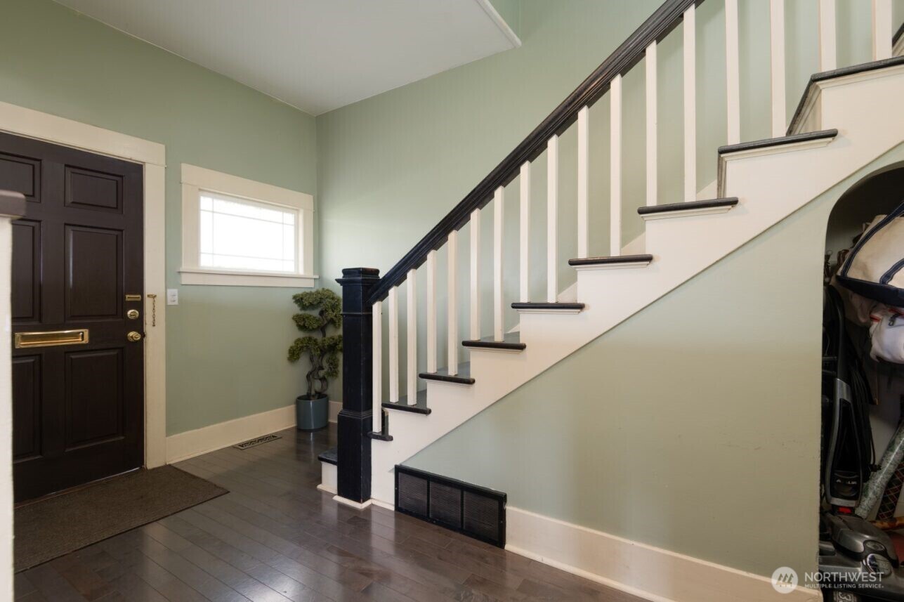 409 S 34th Street , Tacoma, WA 98418