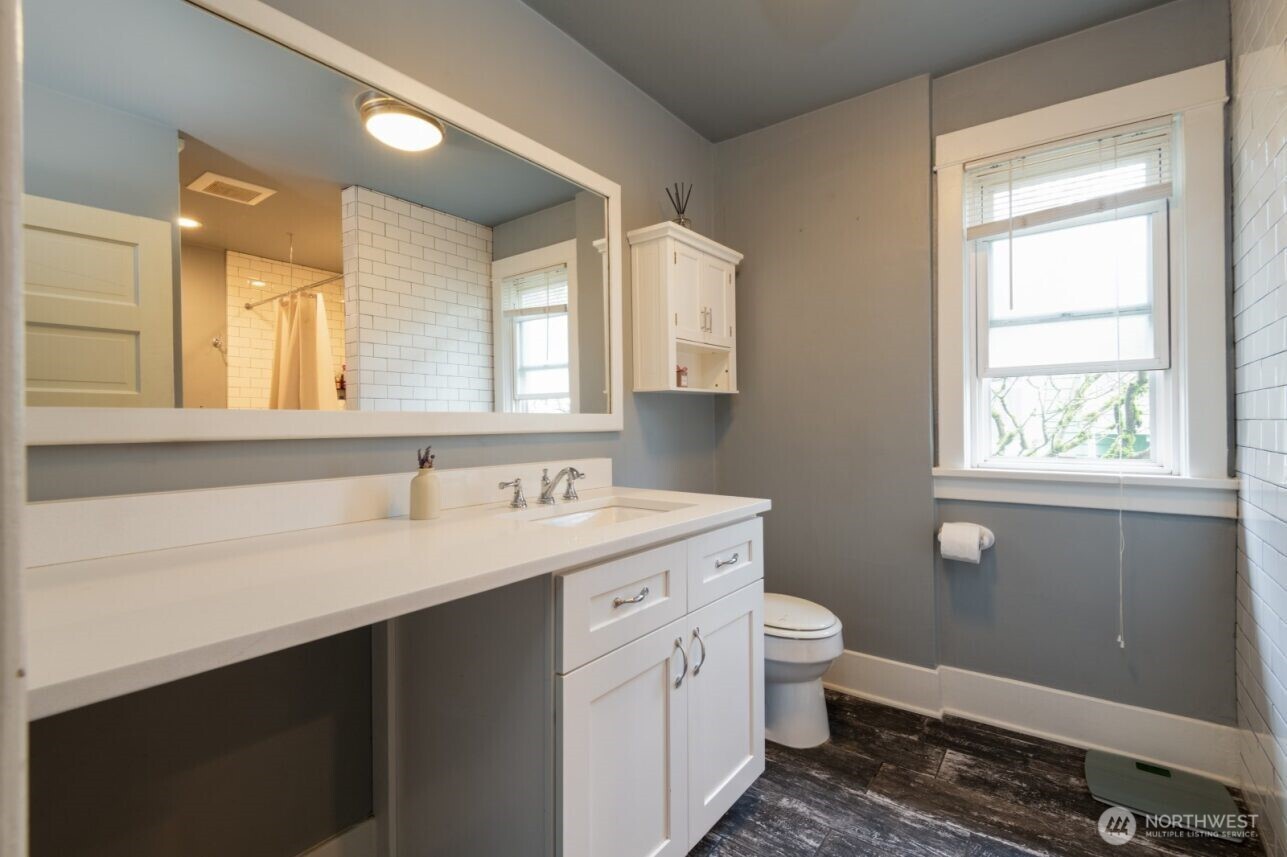 409 S 34th Street , Tacoma, WA 98418