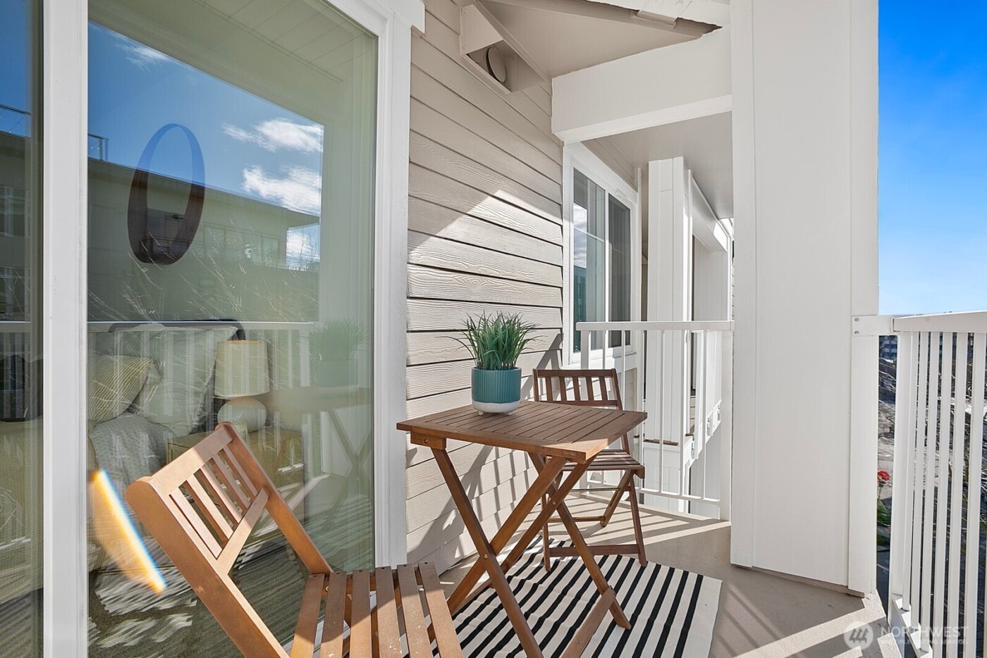 1545 NW 57th Street #428, Seattle, WA 98107