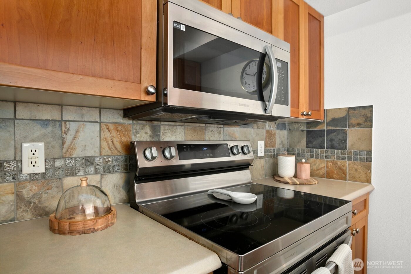 1545 NW 57th Street #428, Seattle, WA 98107