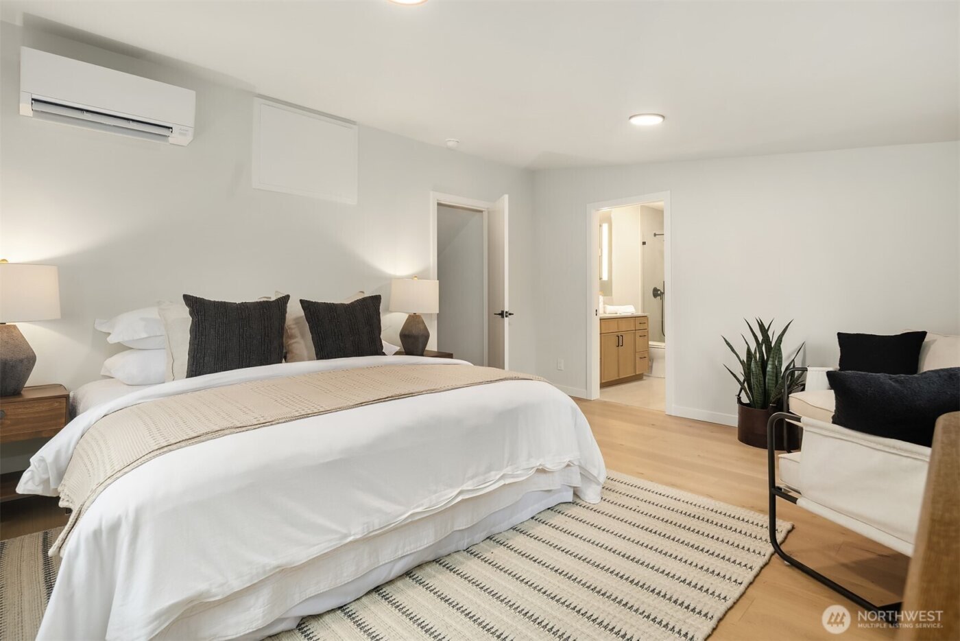 12241 NE 65th Street , Kirkland, WA 98033