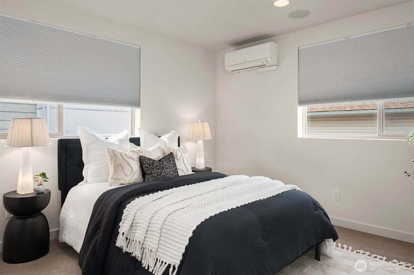 2441 NW 62nd Street , Seattle, WA 98107