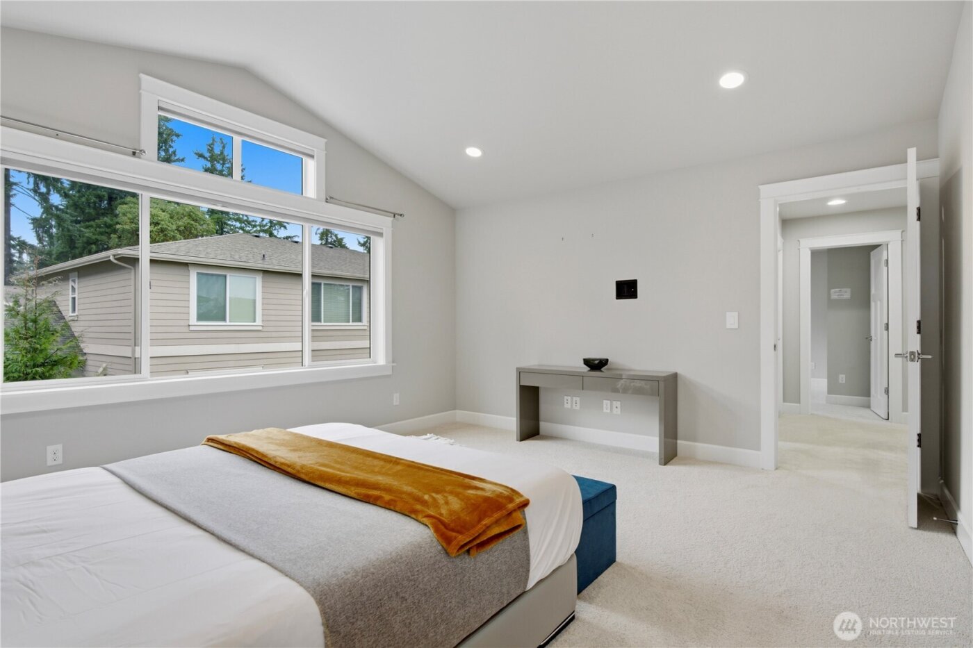 13638 NE 133rd Street , Kirkland, WA 98034