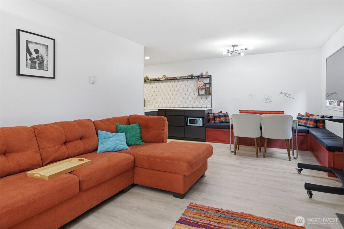 4525 S Henderson Street #102, Seattle, WA 98118-4943