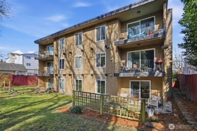 4525 S Henderson Street #102, Seattle, WA 98118-4943 - Photo 34