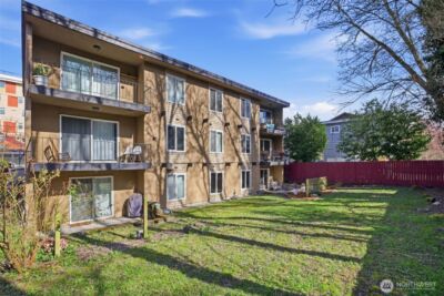 4525 S Henderson Street #102, Seattle, WA 98118-4943 - Photo 35