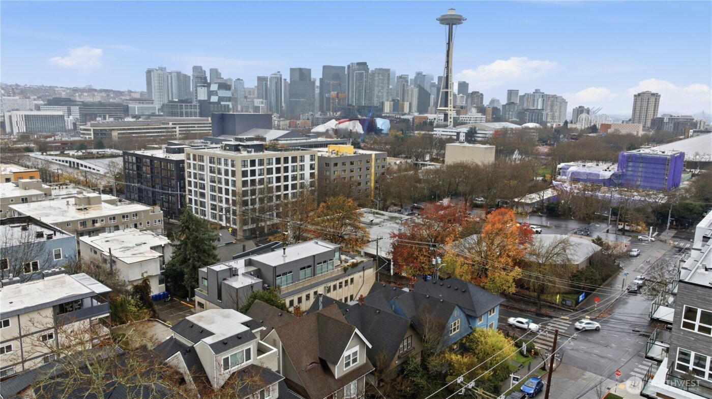 708 Warren Avenue N, Seattle, WA 98109