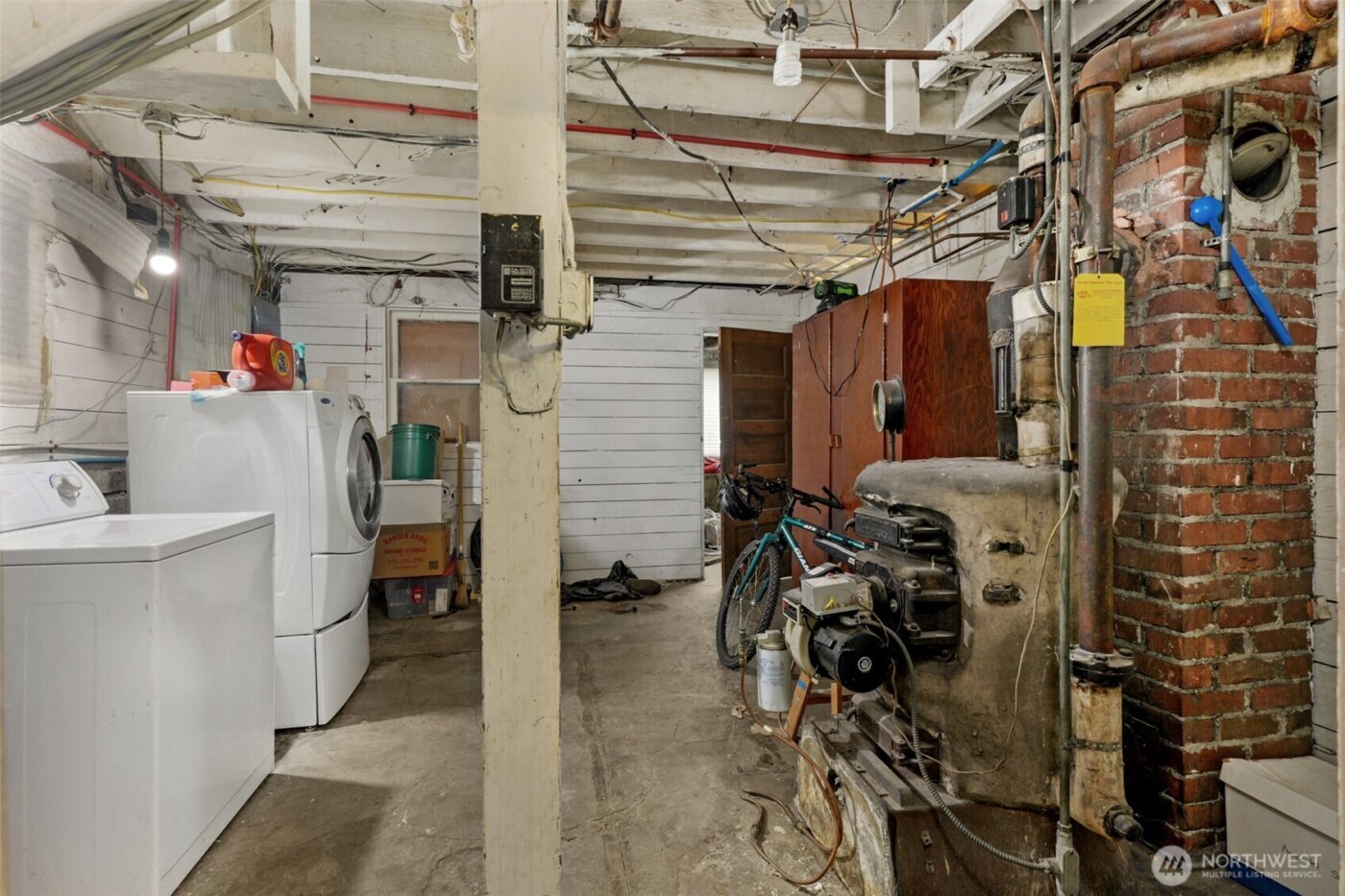 708 Warren Avenue N, Seattle, WA 98109