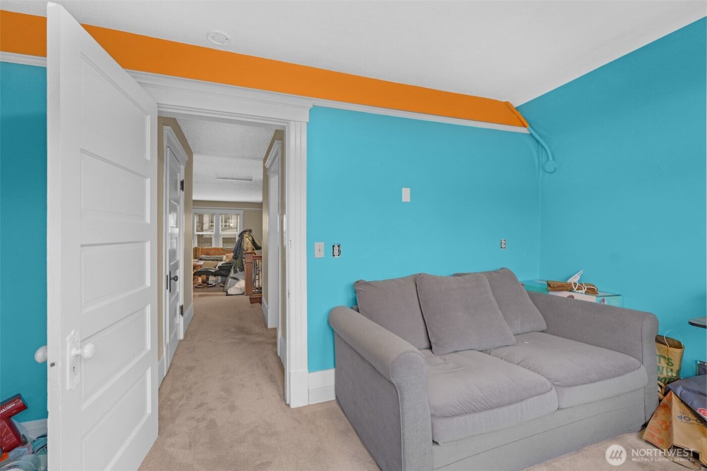 708 Warren Avenue N, Seattle, WA 98109