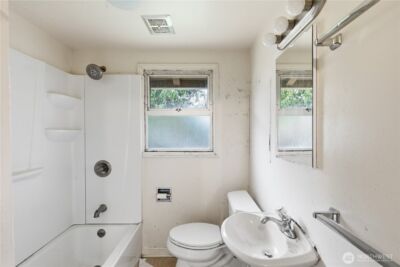 11716 16th Avenue NE, Seattle, WA 98125 - Photo 16