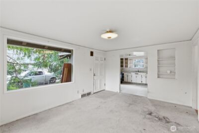 11716 16th Avenue NE, Seattle, WA 98125 - Photo 8