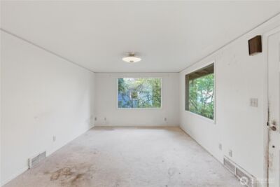 11716 16th Avenue NE, Seattle, WA 98125 - Photo 10