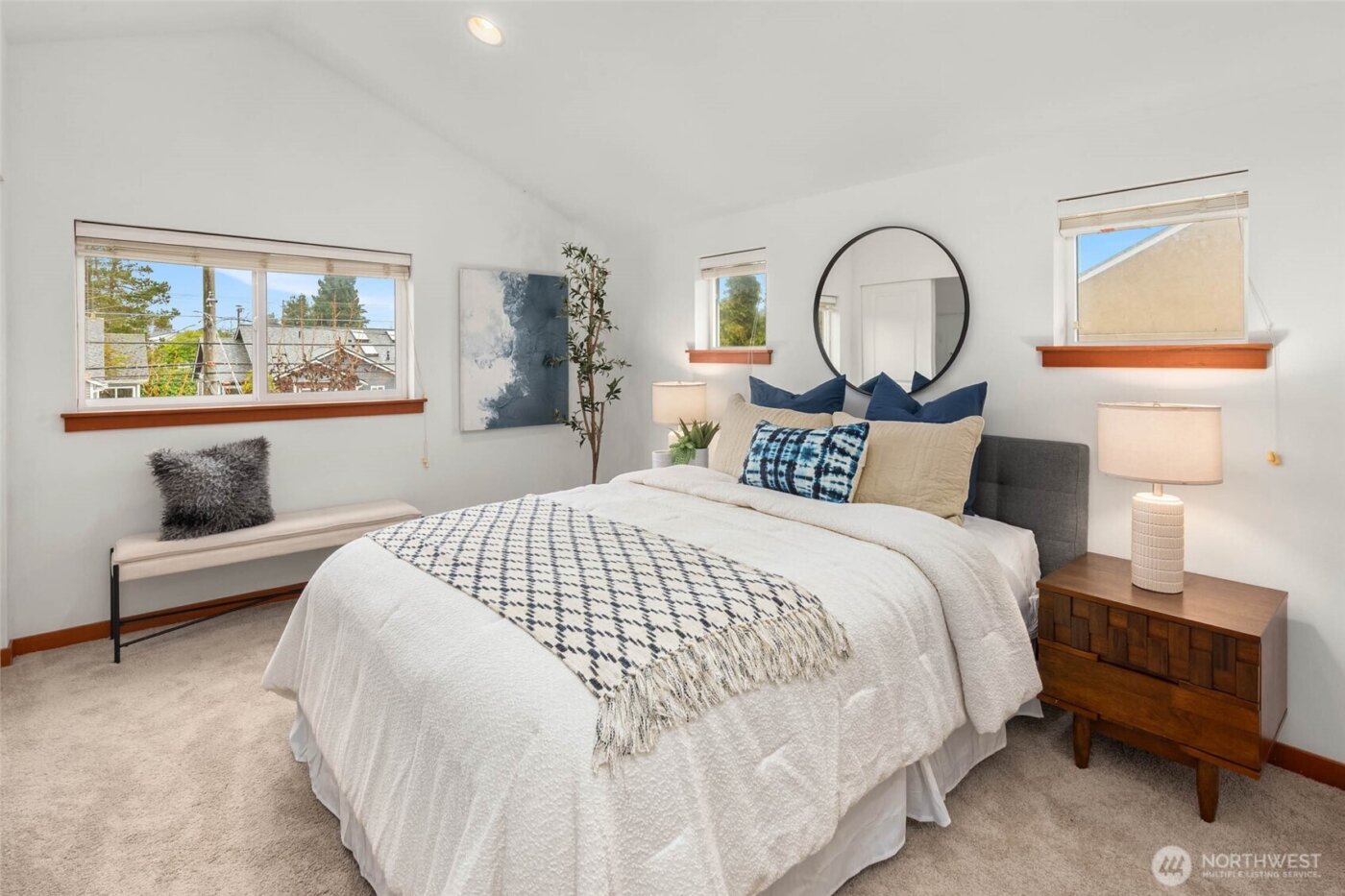 9418 Fremont Avenue N, Seattle, WA 98103