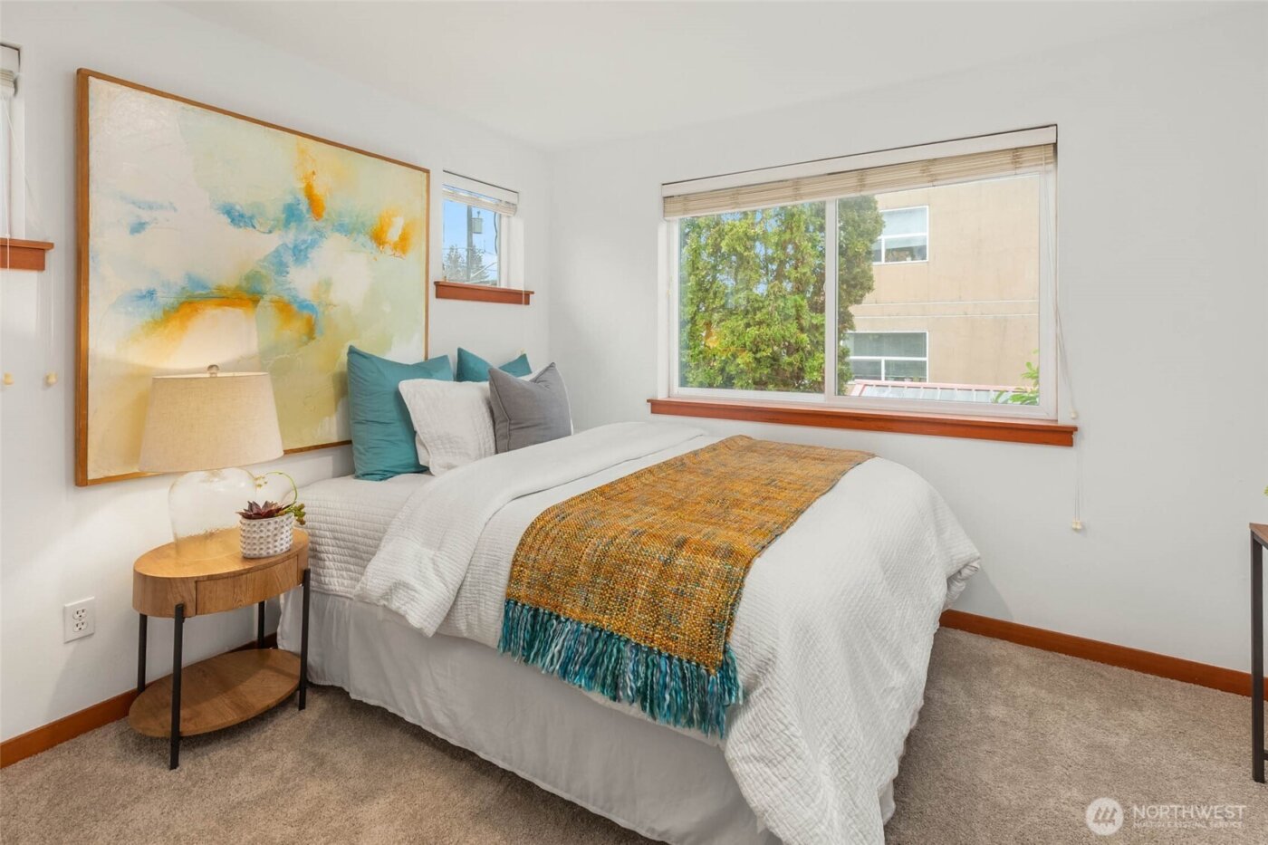 9418 Fremont Avenue N, Seattle, WA 98103