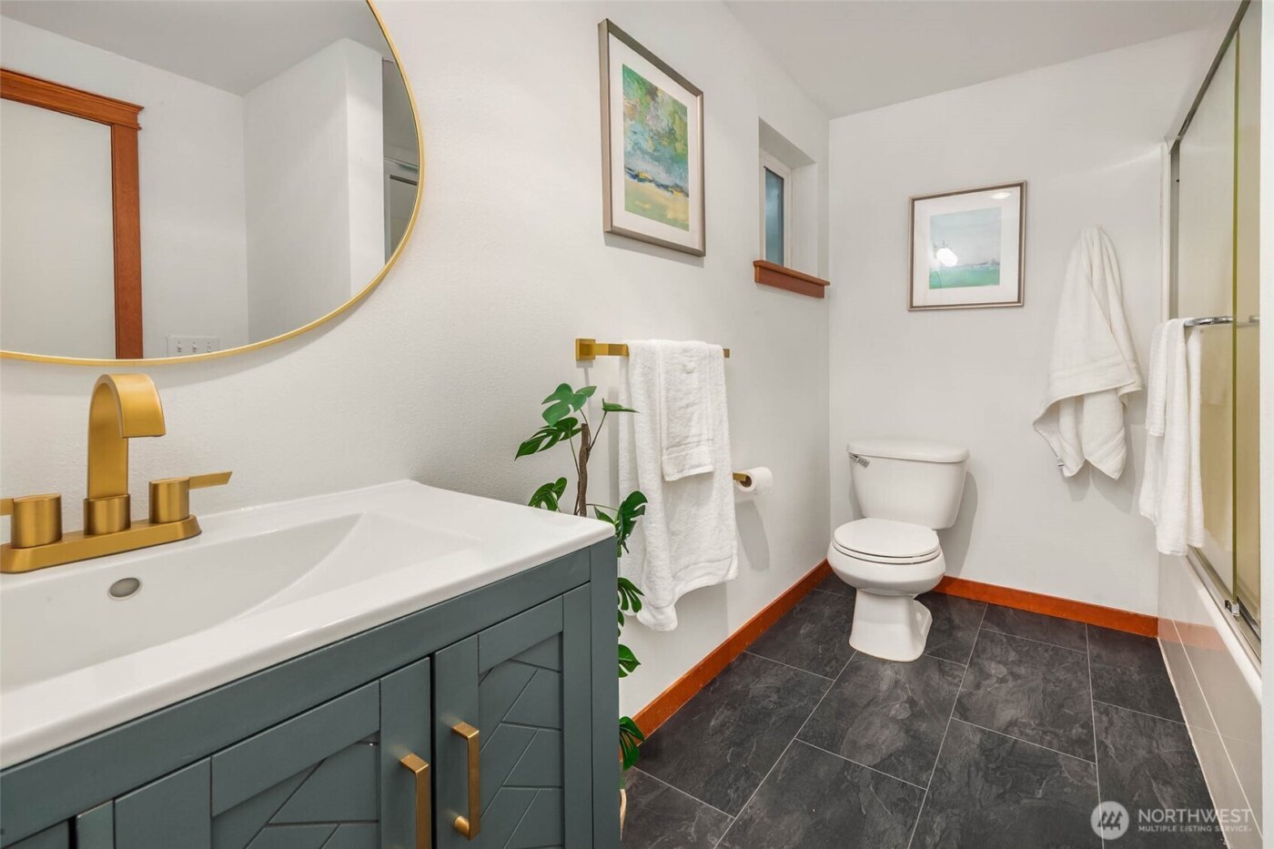 9418 Fremont Avenue N, Seattle, WA 98103