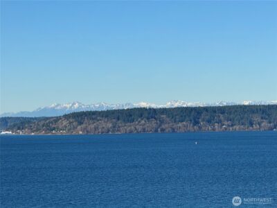 8204 East Side Drive NE, Tacoma, WA 98422 - Photo 20