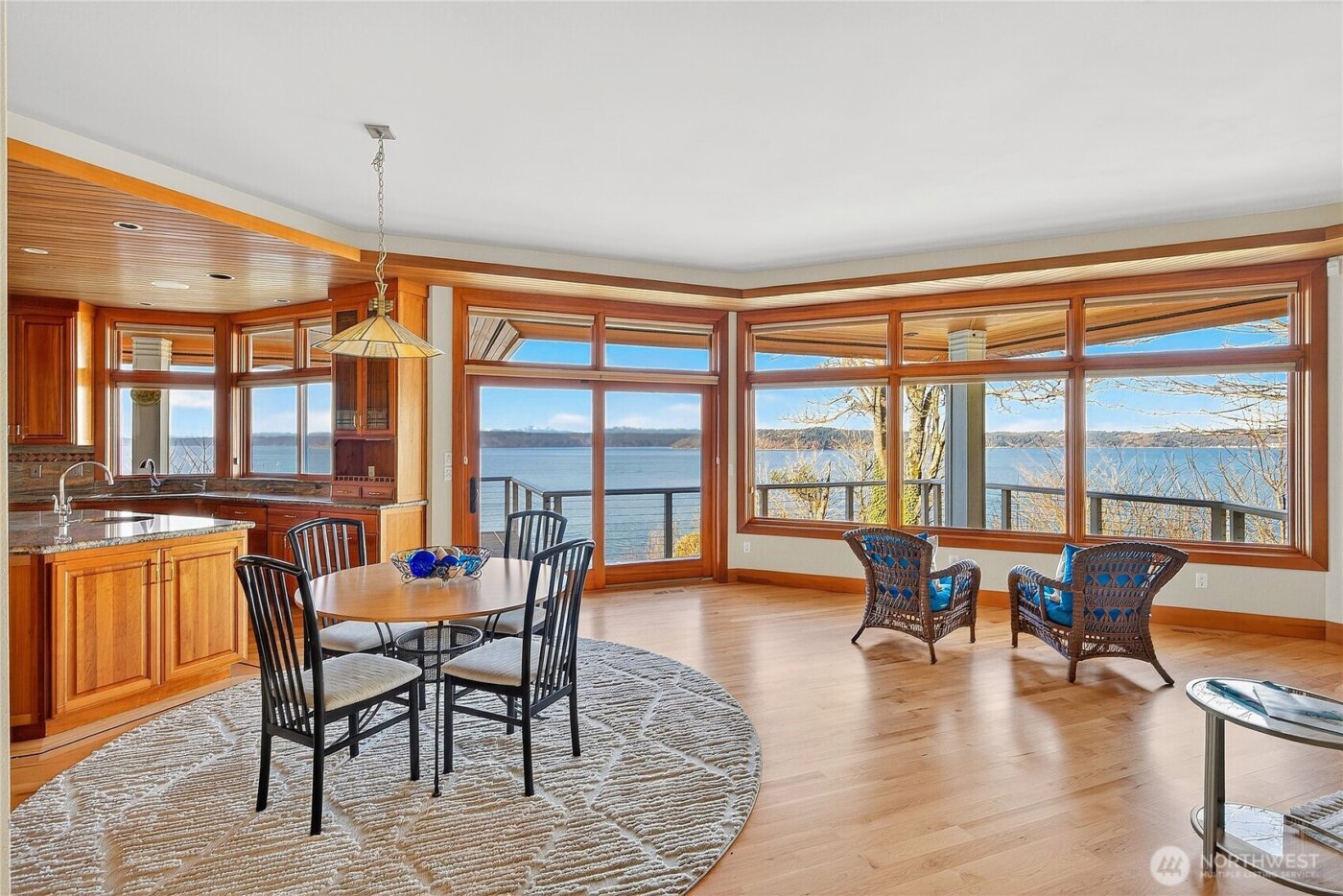 8204 East Side Drive NE, Tacoma, WA 98422