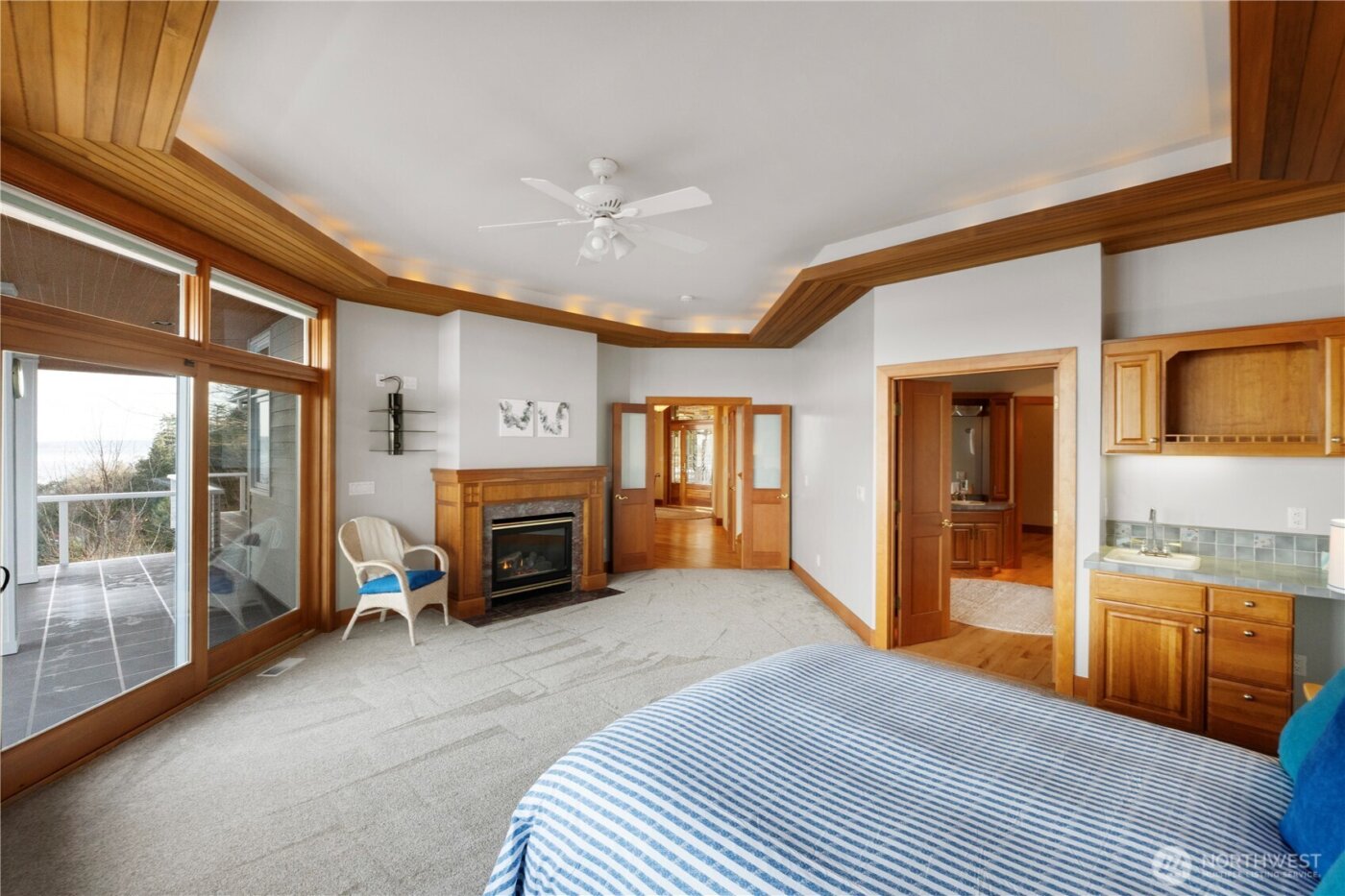 8204 East Side Drive NE, Tacoma, WA 98422