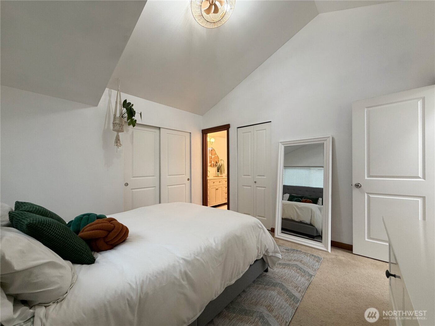 3012 NE 137th Street #B, Seattle, WA 98125