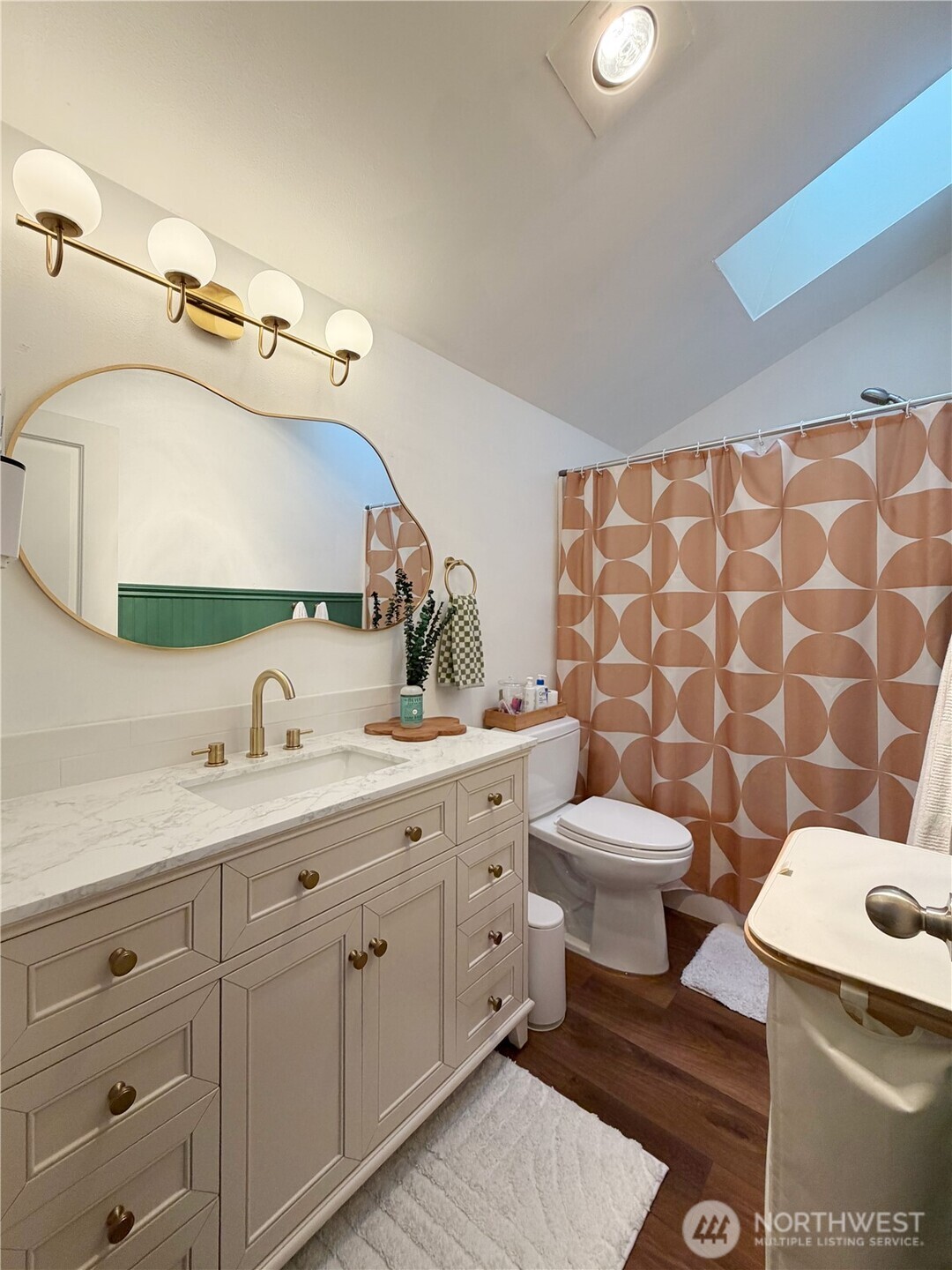 3012 NE 137th Street #B, Seattle, WA 98125