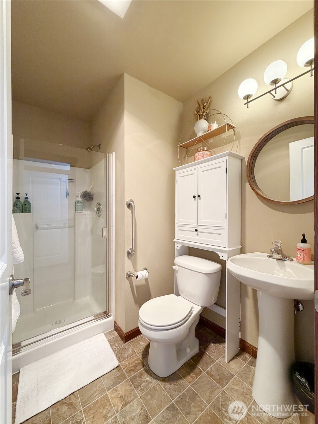 3012 NE 137th Street #B, Seattle, WA 98125