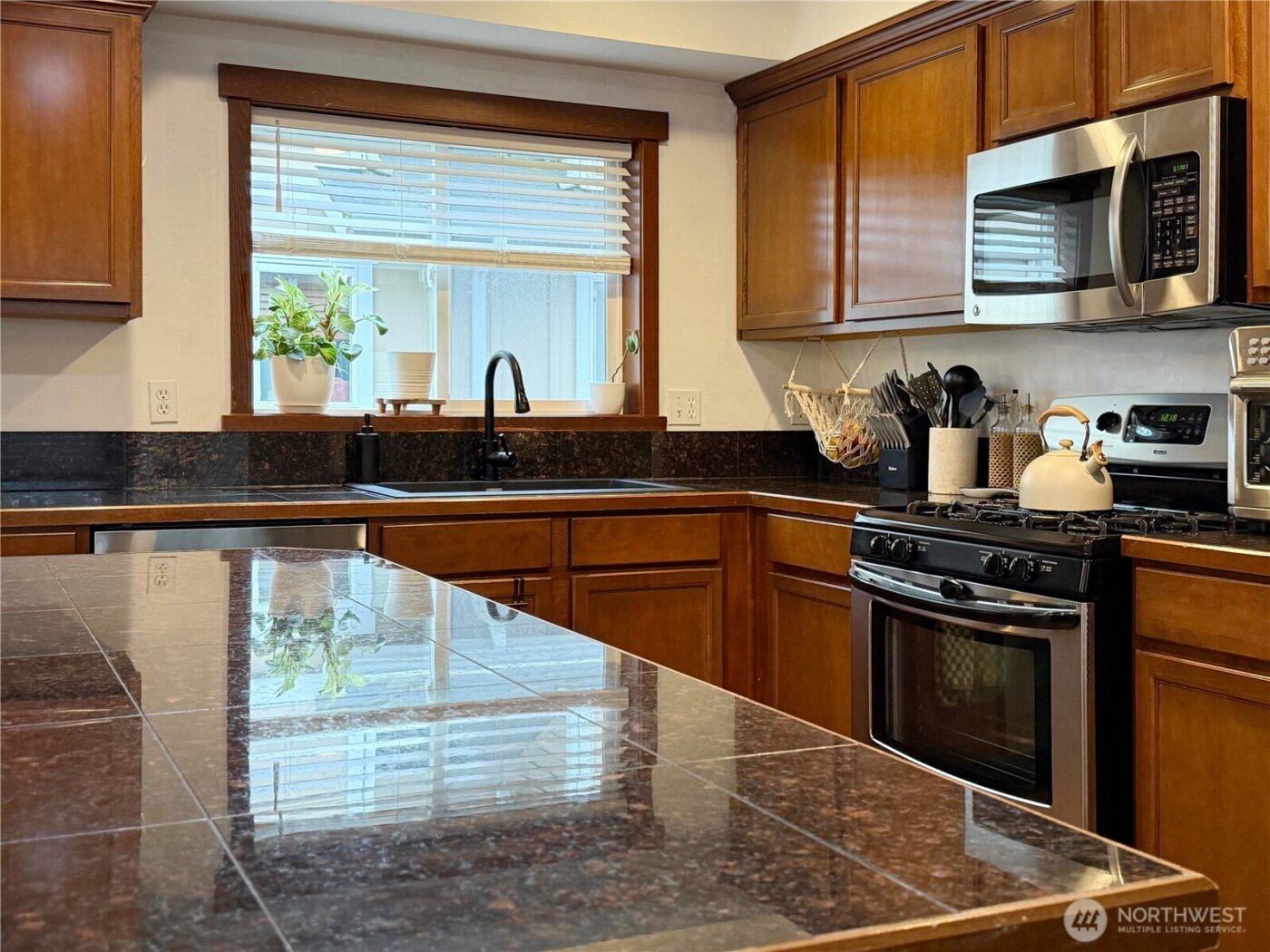 3012 NE 137th Street #B, Seattle, WA 98125