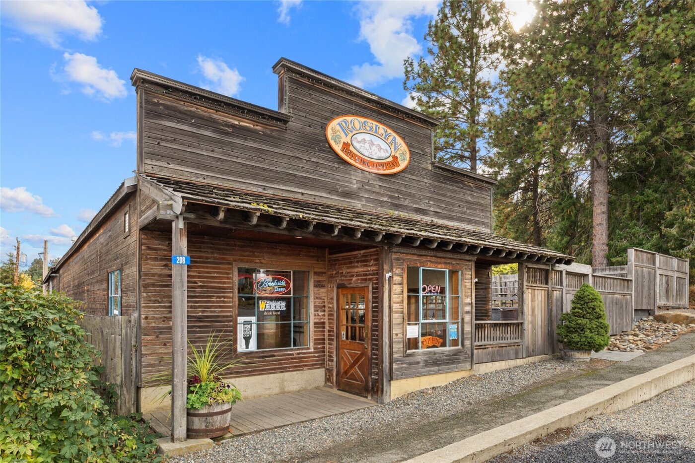208 W Pennsylvania Avenue , Roslyn, WA 98941