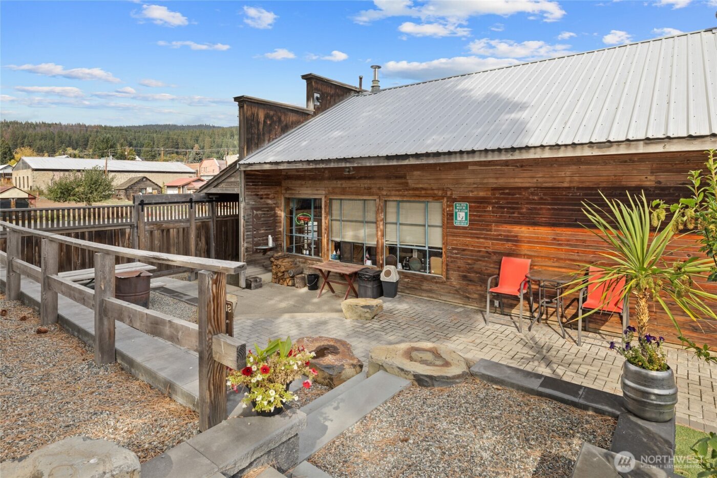 208 W Pennsylvania Avenue , Roslyn, WA 98941