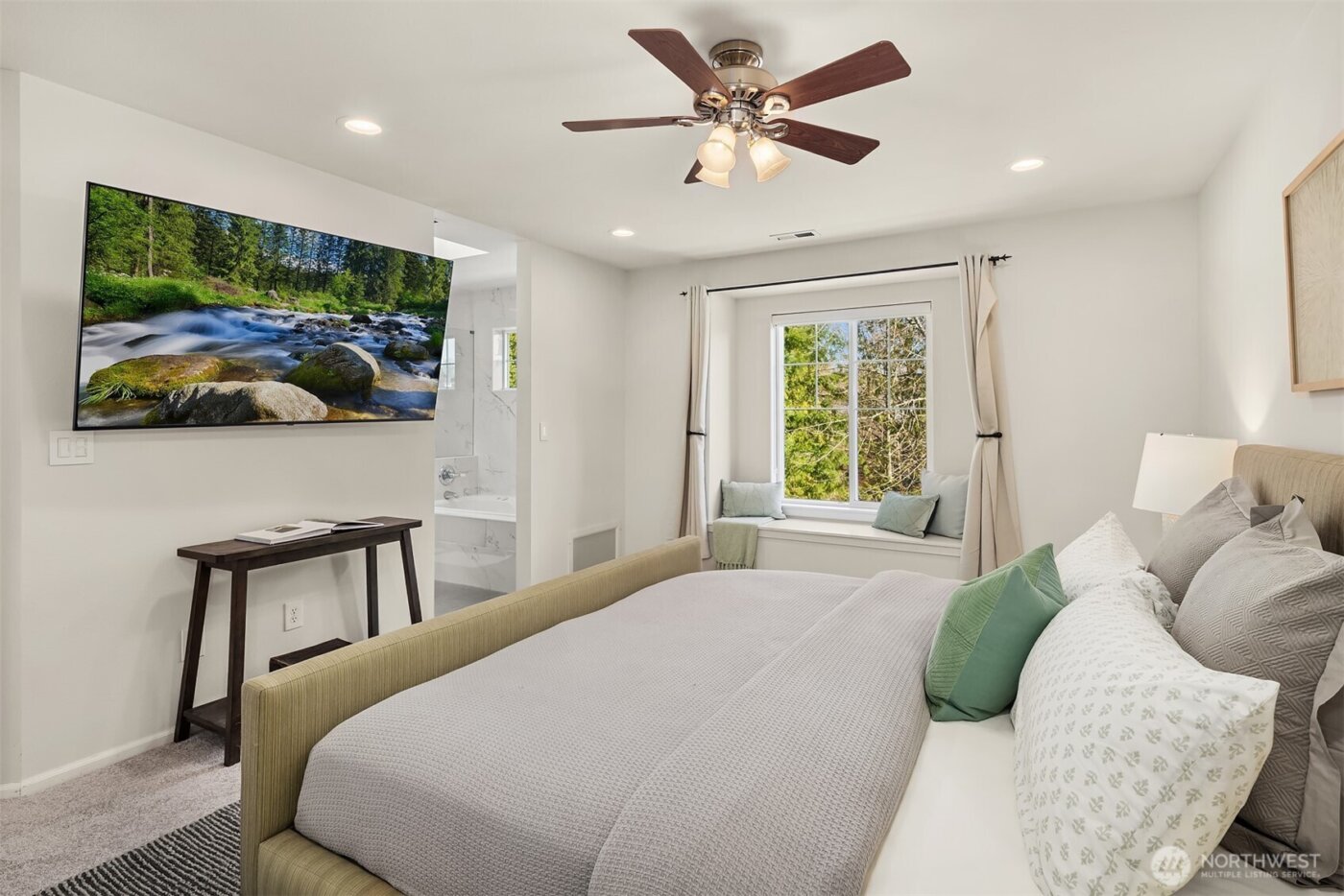 10024 124th Avenue NE, Kirkland, WA 98033