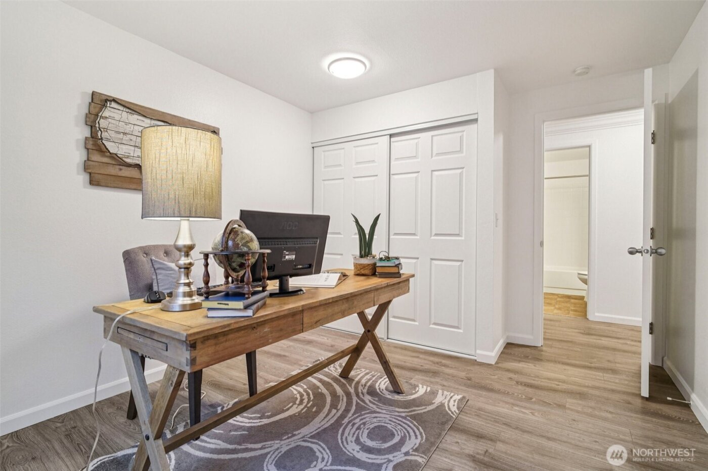 10822 NE 148th Lane #J102, Bothell, WA 98011