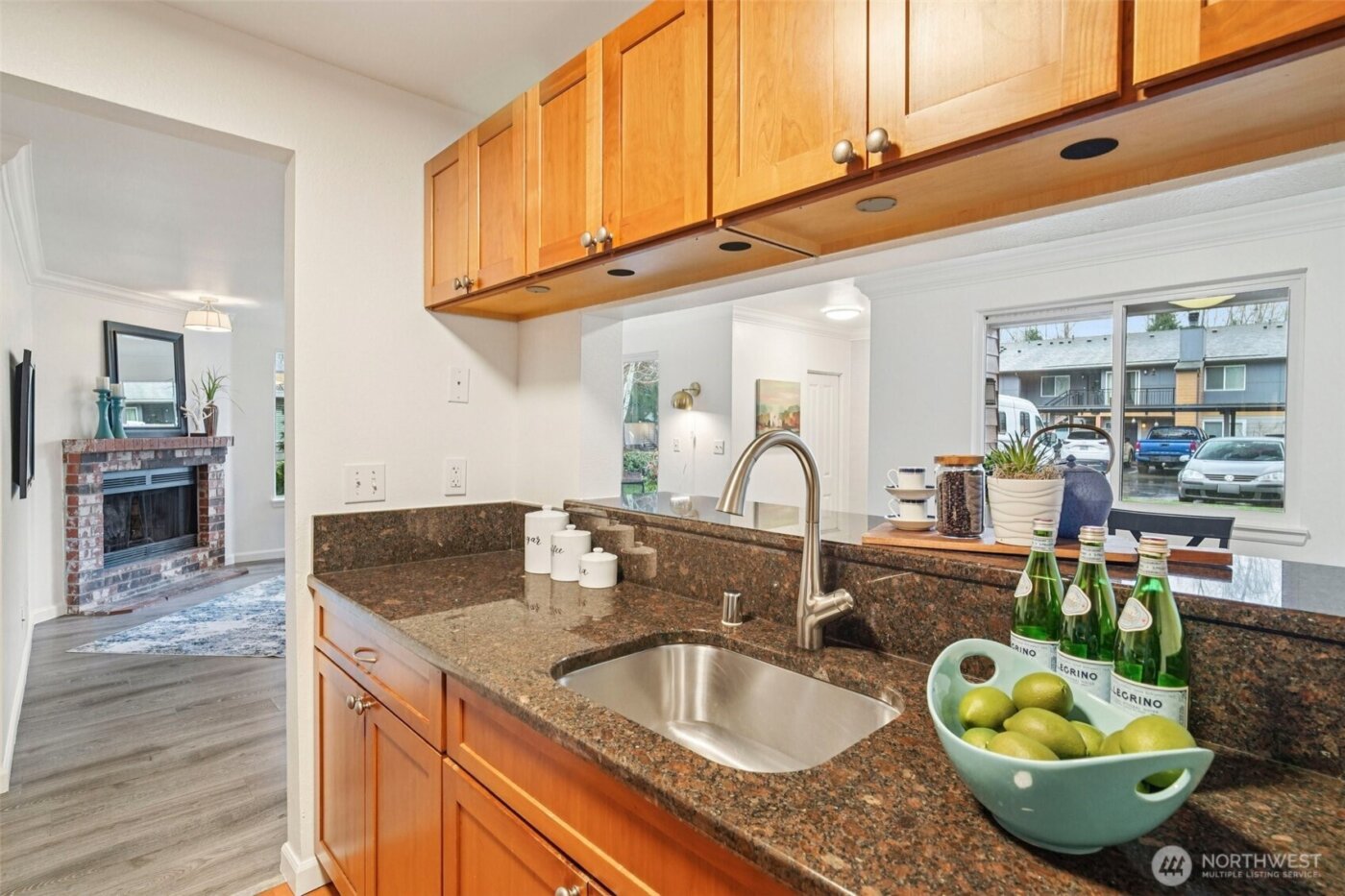 10822 NE 148th Lane #J102, Bothell, WA 98011